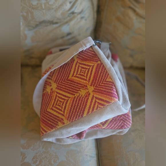 NWOT Free People First Class Embellished Weekender in Primrose Garden Duffel Bag - Picture 15 of 17